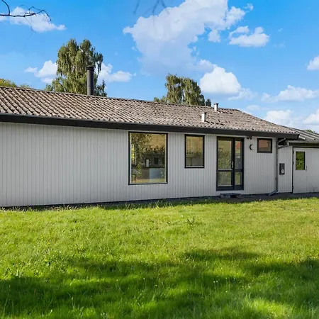 Kalle - 400m From The Sea By Interhome * Hårby