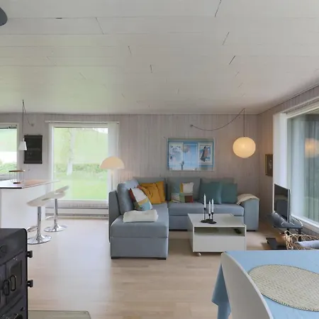 Kalle - 400m From The Sea By Interhome
